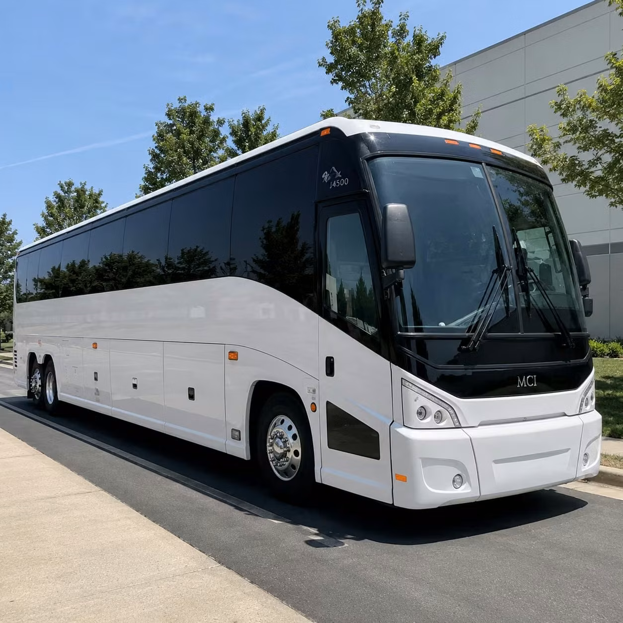 charter buses and party buses to golden 1 center in sacramento from modesto